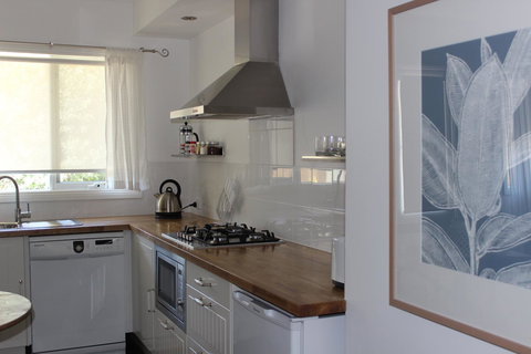 Amelina Cottages - Accommodation Resorts 21