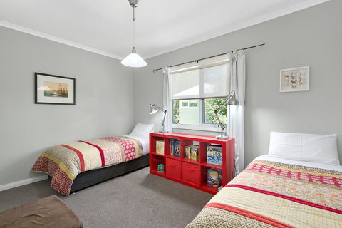 Amelina Cottages - Accommodation Resorts 12