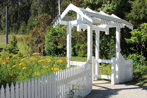 Amelina Cottages - Accommodation Resorts 33