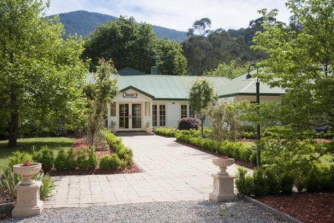 Oscar\'s On The Yarra - Accommodation Resorts 0