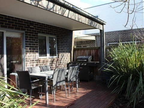 Central To Cowes - Accommodation Resorts 9