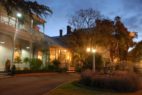 The Riversleigh - Accommodation Resorts 11