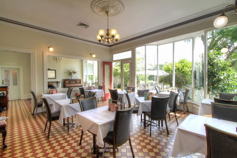 The Riversleigh - Accommodation Resorts 5