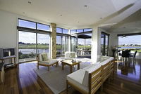 19 Glen Eagles Close