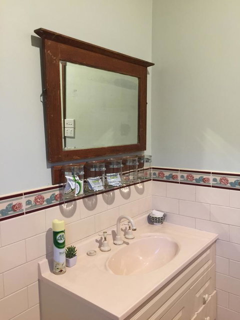 Bricks And Roses - Accommodation Resorts 17