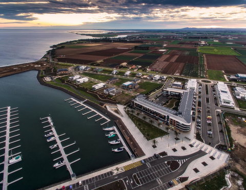 Waterfront Apt 234 Marinaquays - Accommodation Resorts 5