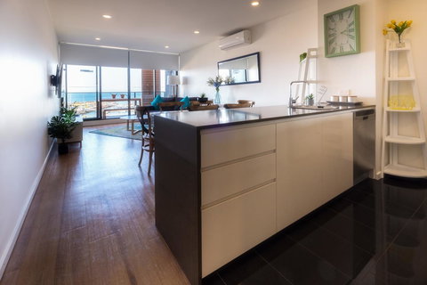 Waterfront Apt 234 Marinaquays - Accommodation Resorts 14