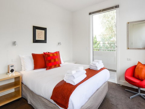 Boutique Stays - Maple On Kent - Accommodation Resorts 14
