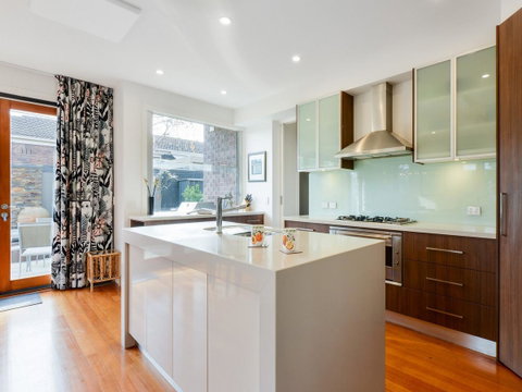 Boutique Stays - Maple On Kent - Accommodation Resorts 4