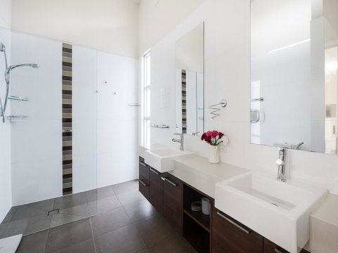 Boutique Stays - Maple On Kent - Accommodation Resorts 12
