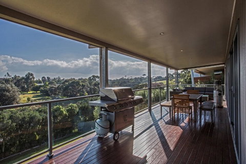 Saltwater Breeze Retreat - Accommodation Resorts 25