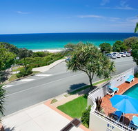 La Mer Sunshine Beachfront - Accommodation Resorts