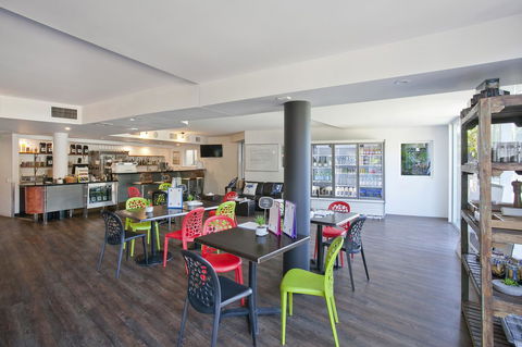Noosa Blue Resort - Accommodation Resorts 2