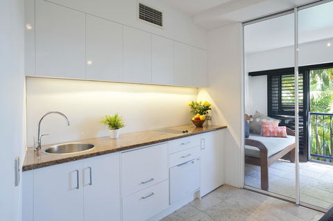 Noosa Blue Resort - Accommodation Resorts 4