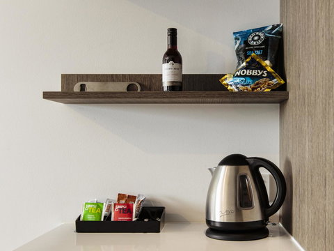 Mercure Sunshine Coast Kawana Waters - Accommodation Resorts 8