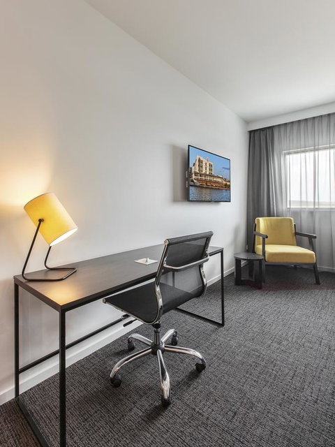 Mercure Sunshine Coast Kawana Waters - Accommodation Resorts 19