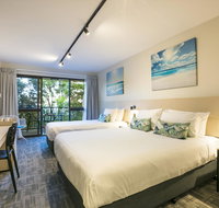 Nightcap at Kawana Waters Hotel