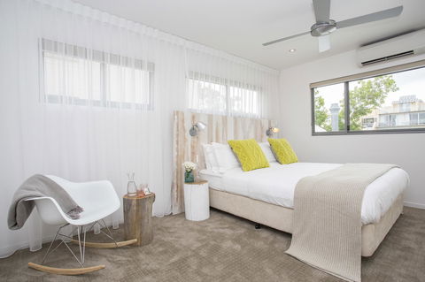 10 Hastings Street Motel - Accommodation Resorts 2