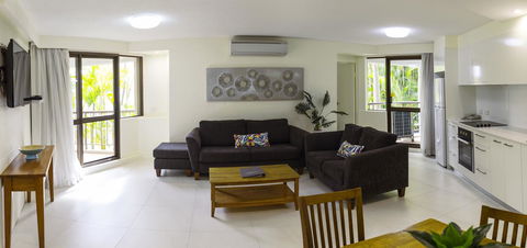 Ocean Breeze Resort - Accommodation Resorts 5