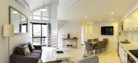 Ocean Breeze Resort - Accommodation Resorts 32