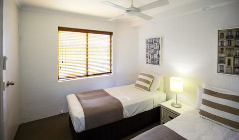 Ocean Breeze Resort - Accommodation Resorts 4