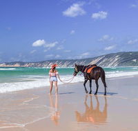 Salty Vibes Retreat - Accommodation Resorts