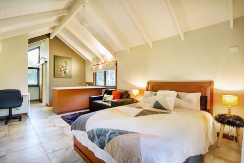 Airlie Beach Eco Cabins - Adults Only - Accommodation Resorts 13