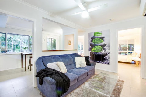 Airlie Beach Eco Cabins - Adults Only - Accommodation Resorts 39