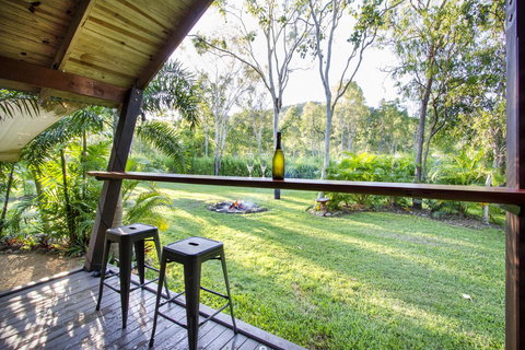Airlie Beach Eco Cabins - Adults Only - Accommodation Resorts 2