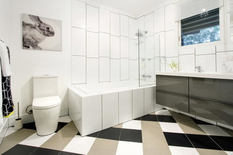 Airlie Beach Eco Cabins - Adults Only - Accommodation Resorts 34