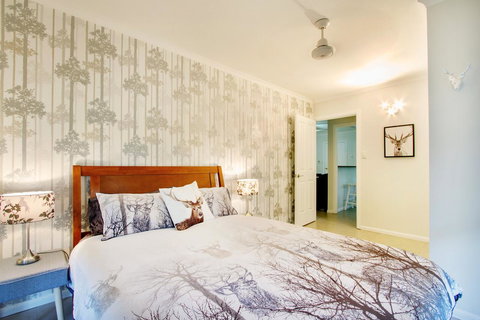 Airlie Beach Eco Cabins - Adults Only - Accommodation Resorts 33