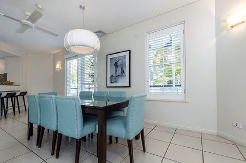 Emerald Noosa - Accommodation Resorts 17