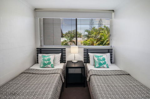 Noosa Harbour Resort - Accommodation Resorts 37