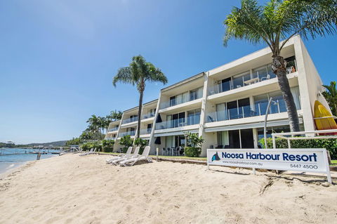 Noosa Harbour Resort - Accommodation Resorts 4