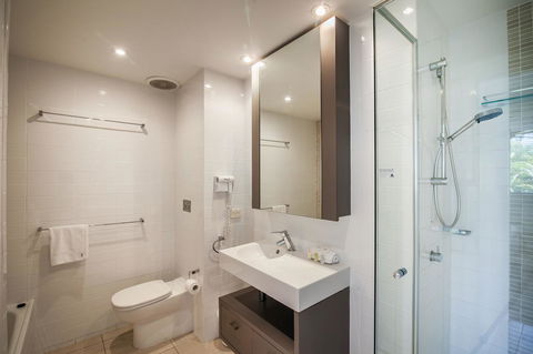 Noosa Harbour Resort - Accommodation Resorts 33
