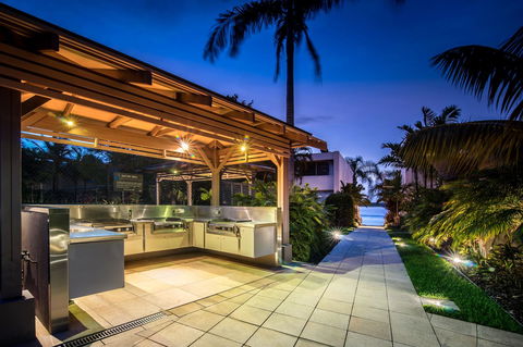 Noosa Harbour Resort - Accommodation Resorts 18