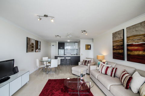 Noosa Harbour Resort - Accommodation Resorts 12
