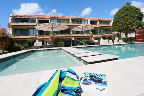 Hotel Laguna - Accommodation Resorts 10