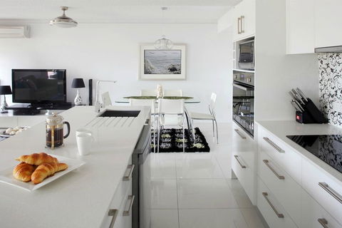 Hotel Laguna - Accommodation Resorts 3