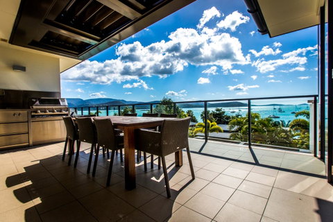 Mirage Whitsundays - Accommodation Resorts 14