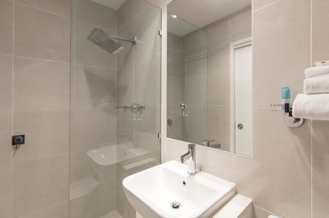 Noosa Shores Resort - Accommodation Resorts 18