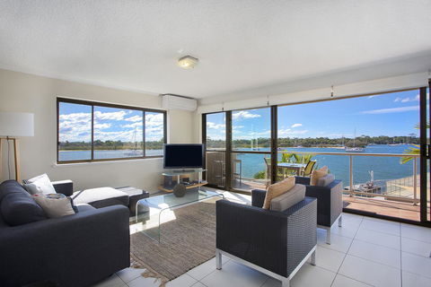 Noosa Shores Resort - Accommodation Resorts 9