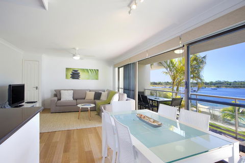 Noosa Shores Resort - Accommodation Resorts 6