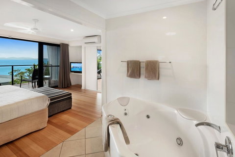 Shorelines - Accommodation Resorts 2