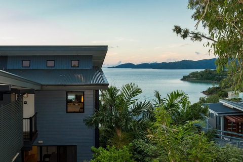 Shorelines - Accommodation Resorts 24