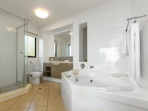 Shorelines - Accommodation Resorts 40