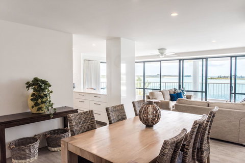 Noosa Pacific Resort - Accommodation Resorts 38