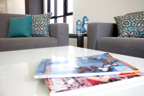 Synergy Broadbeach - Official - Accommodation Resorts 24