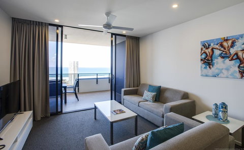Synergy Broadbeach - Official - Accommodation Resorts 2