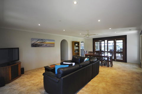 Bribie Island Canal Holiday Destination! - Accommodation Resorts 3